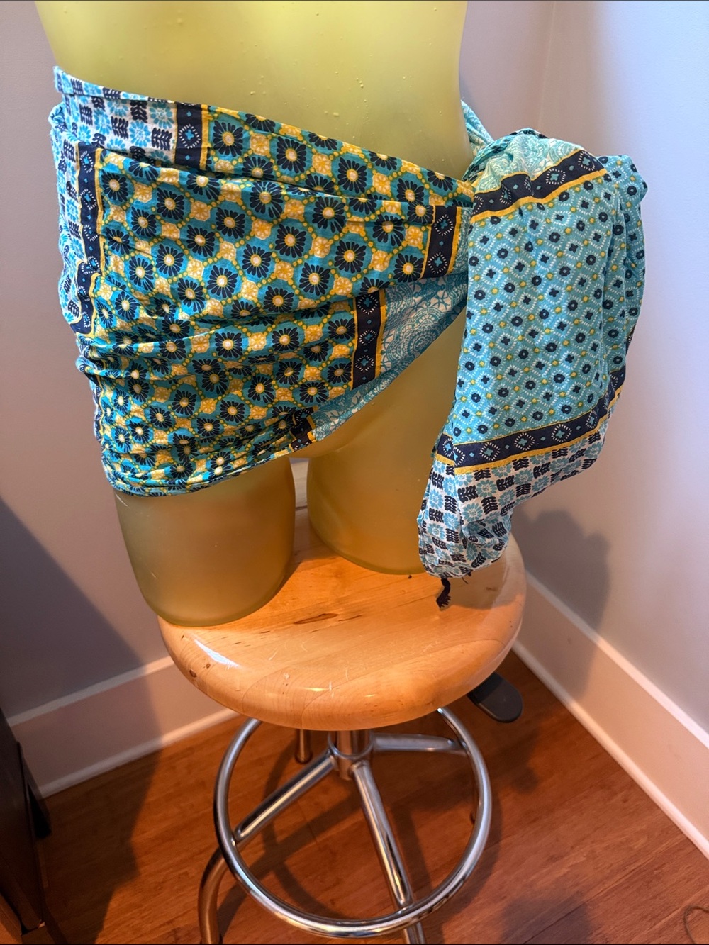 Matilda Jane Turquoise and Yellow Patterned Scarf /Wrap - Picture 2 of 9